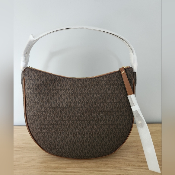 NWT MICHAEL KORS Dover Signature Large Half Moon Shoulder Bag Black - Picture 5 of 7